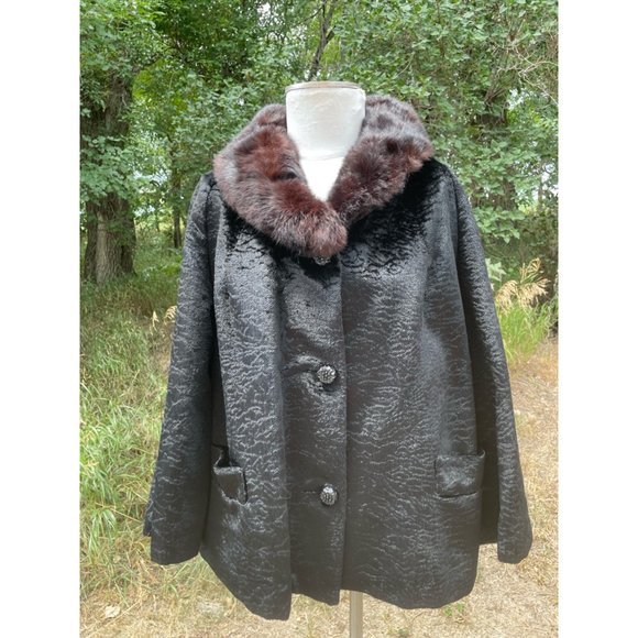 Vintage Black Crushed Velvet Coat With Fur Collar - Picture 12 of 16